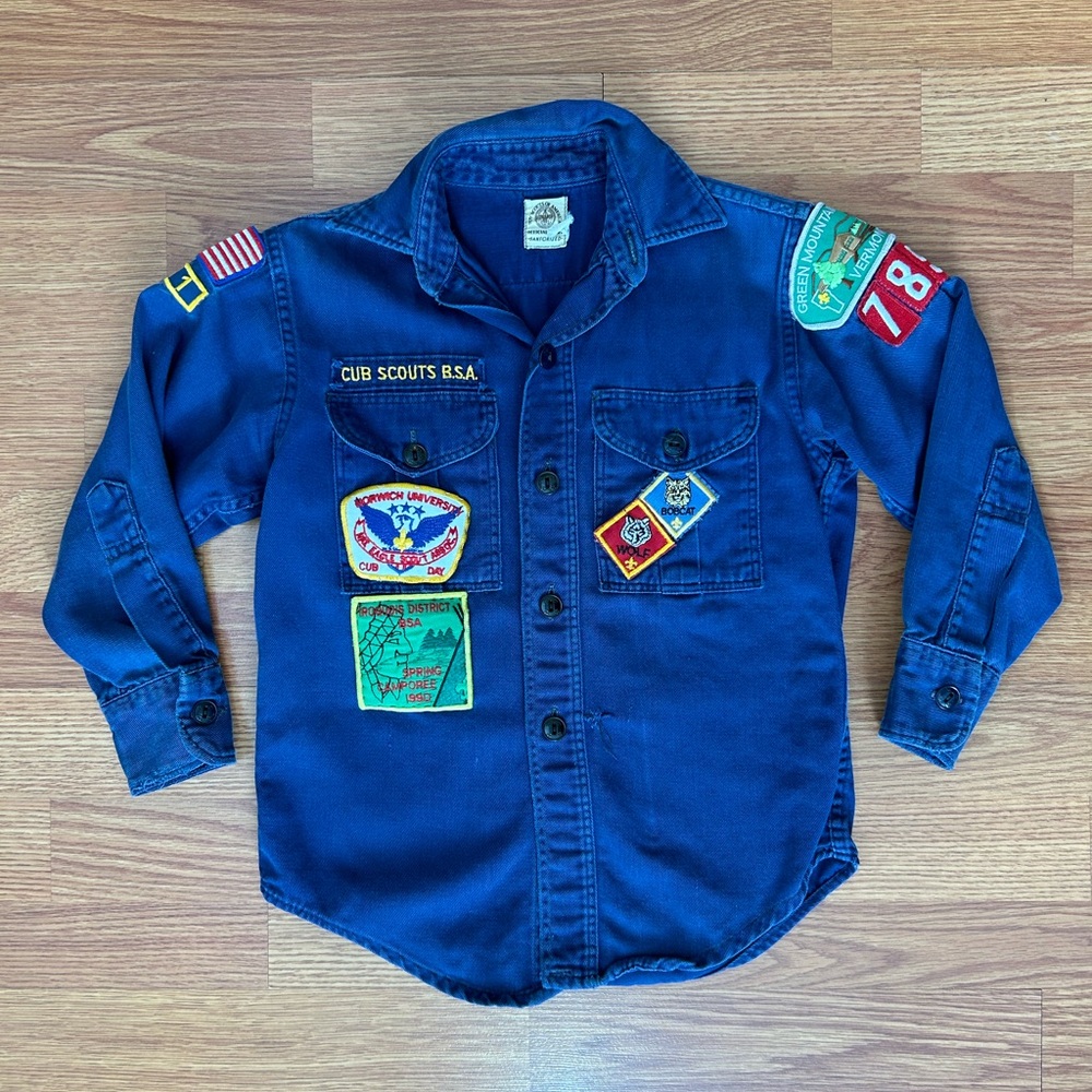 Vintage 90’s Vermont Boy Scouts of America Shirt with Patches size Youth Medium